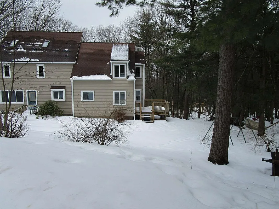 Building Photo - 24 Bobbys Ln #2
