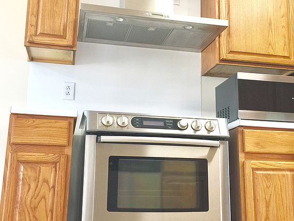 2nd image of 500 Creekstone Dr