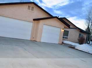 220 Country Club Ln, Pinedale, WY 82941
