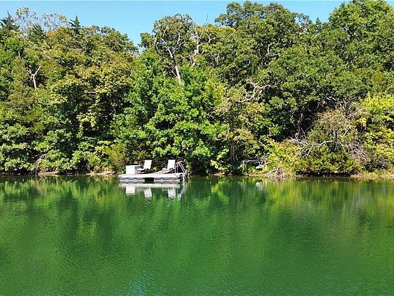 2nd image of 37 & 41 NE Fishing Lake Dr