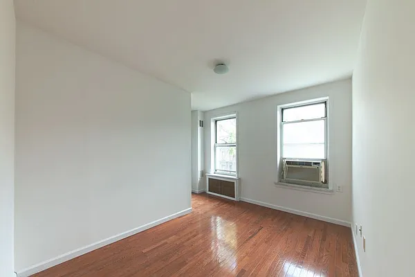 Rented by REAL New York | media 25