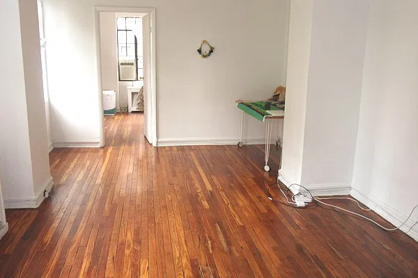 Rented by City Connections Realty | media 2
