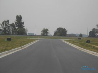 705 State St, Leipsic, OH 45856