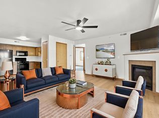 4020 33rd Ave SW APT 2, Cedar Rapids, IA 52404