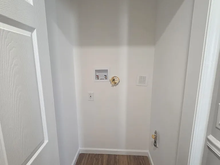 631 2nd Ave #1 — Photo 11