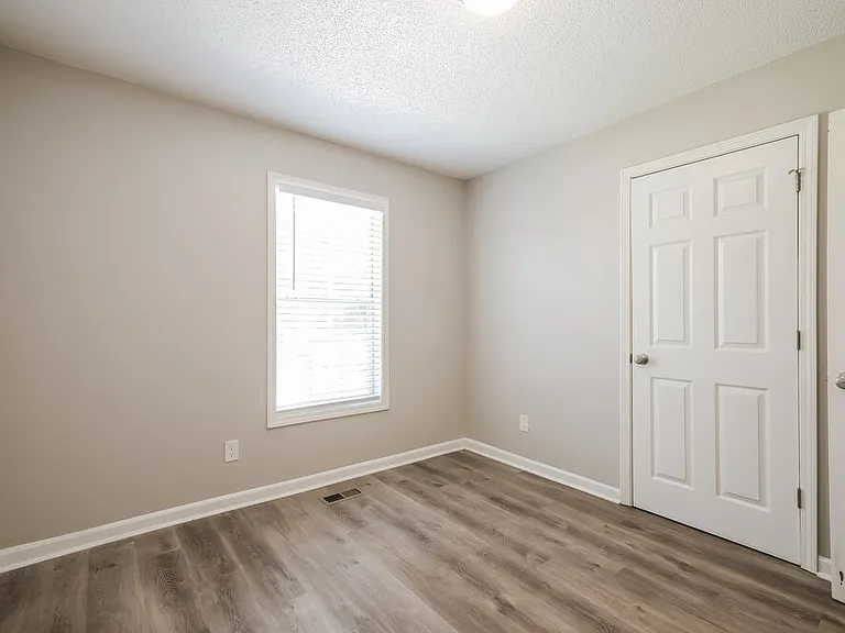 116 Brentwood Ct — Photo 16