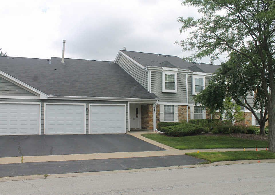 1st image of 620 Berkley Ct Unit Z2