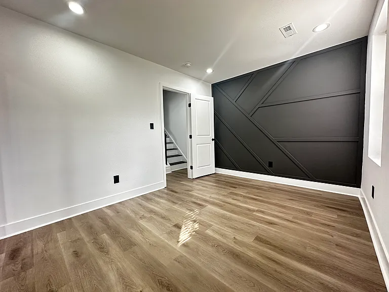 1015 S 6th St #2 — Photo 10