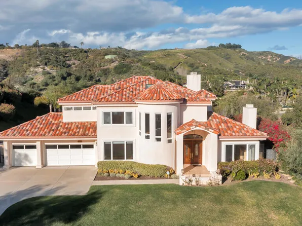 7111 Los Coyotes Pl, Camarillo, CA 93012