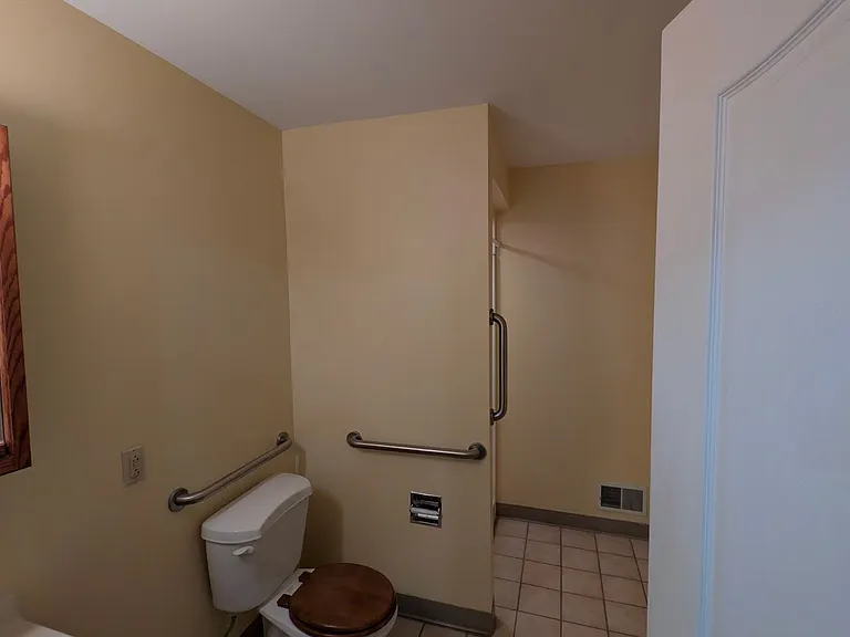 320 E Lincoln Ave — Photo 20