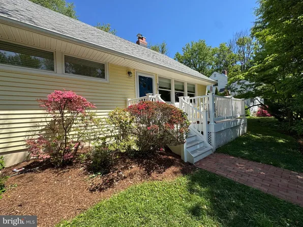 905 Robin Rd, Silver Spring, MD 20901