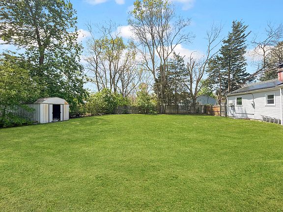 5th image of 213 Scammell Dr