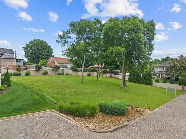 704 Halcyon Way #10, Columbia, TN 38401