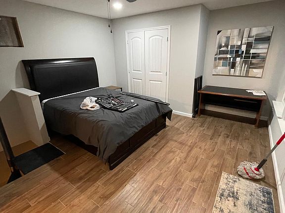 4th image of 10030 Woodlake Dr #2