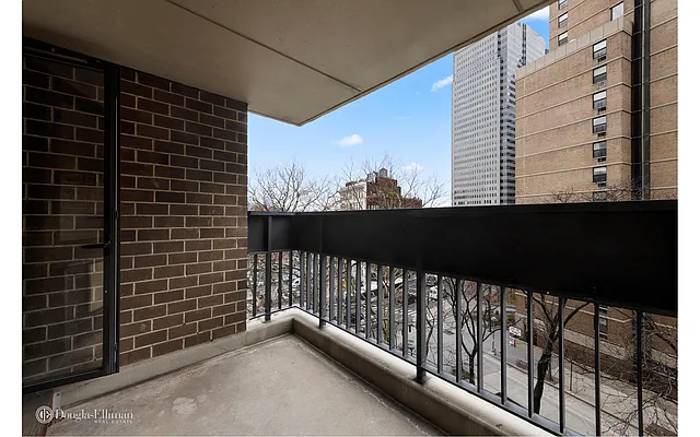 Sold by Douglas Elliman | media 17