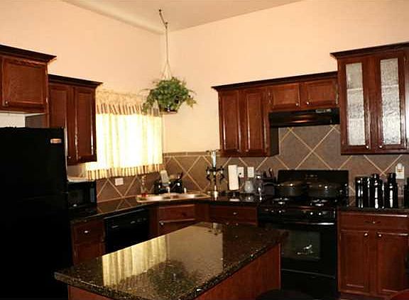 5th image of 4629 Joseph Rodriguez Dr