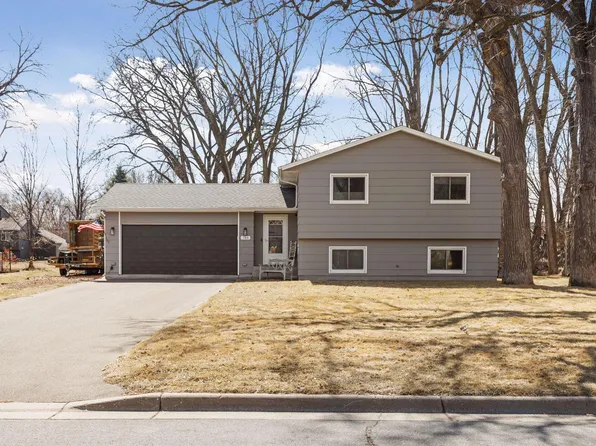 784 Hiawatha Ave, Vadnais Heights, MN 55127