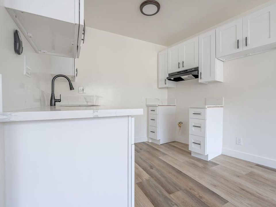 1st image of 3868 S Potomac Ave #D3