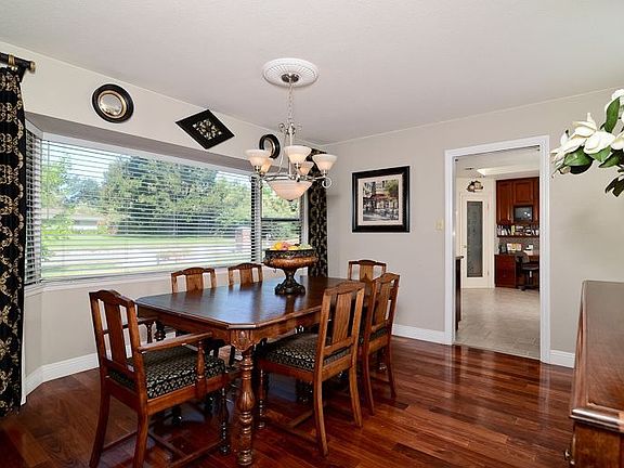 3rd image of 6010 Hoffman Ln