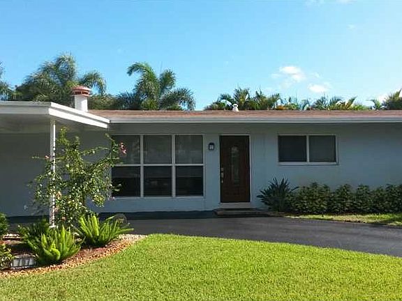 2nd image of 707 NW 24th St