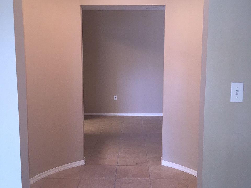1st image of 516 Orange 24 Dr