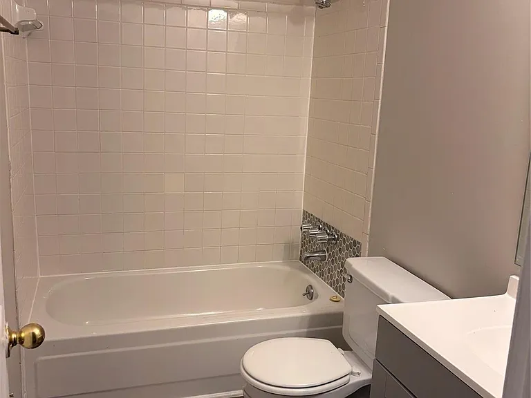 1708 Village Lake Dr — Photo 15