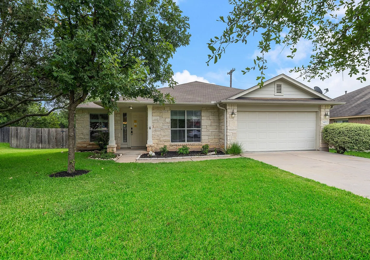 Well-Maintained 3BR/2BA Home in Desirable Round Rock Community — Photo 1