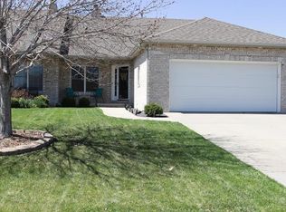 2805 Wordsworth Dr, Springfield, IL 62711
