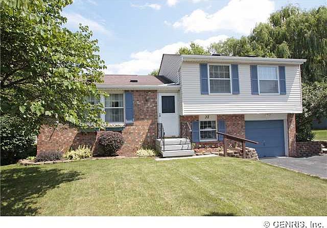 1st image of 32 Downs Meadow Ct