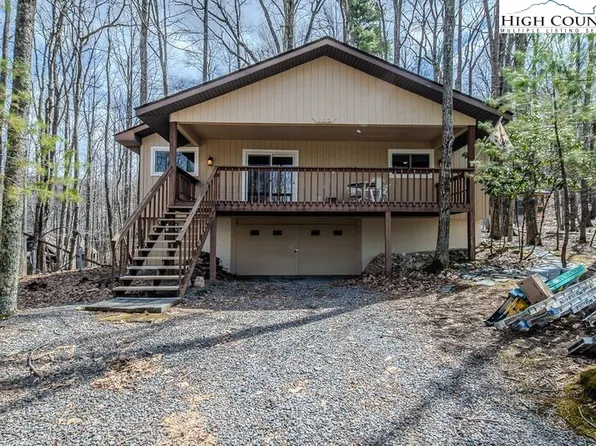 102 N Hickory Lane, Beech Mountain, NC 28604