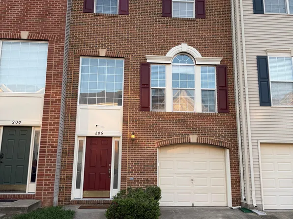 206 Raynar Ct, Stafford, VA 22554