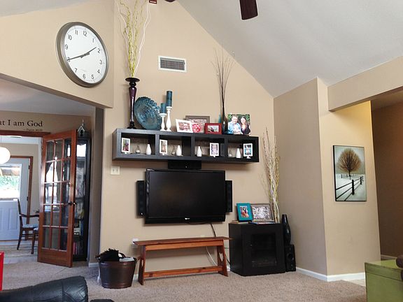Living Room - North