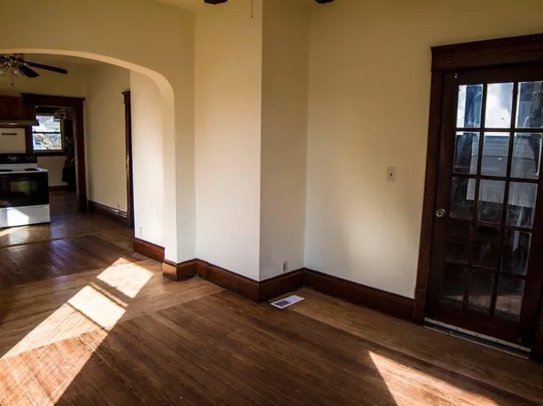 212 Allen St APT 1, Lansing, MI 48912