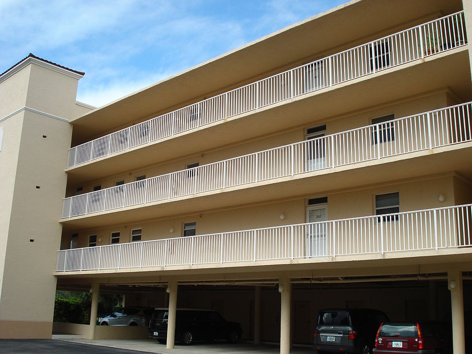 1st image of 110 Whaler Dr APT 301
