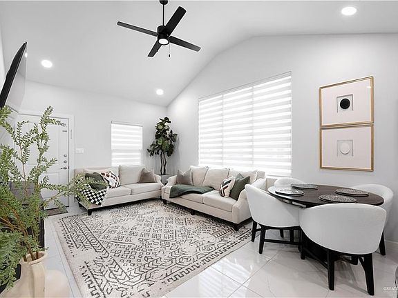 5th image of 3507 Vanessa Ln Unit 1