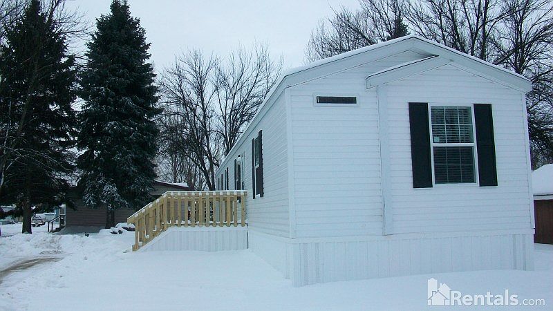 1st image of 2487 Estabrook Dr