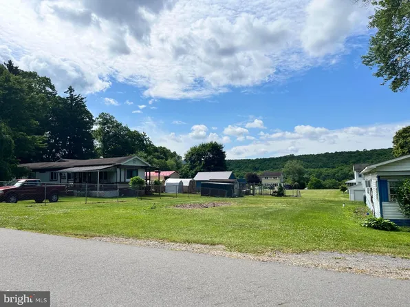 170 Maple St, Tower City, PA 17980