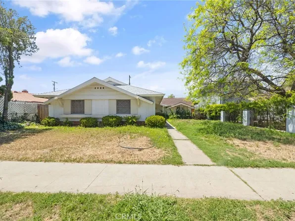 10139 Hayvenhurst Ave, North Hills, CA 91343