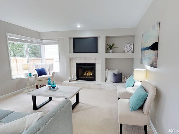 Another view of the family room.