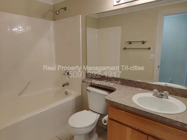7912 Redonda Dr — Photo 11