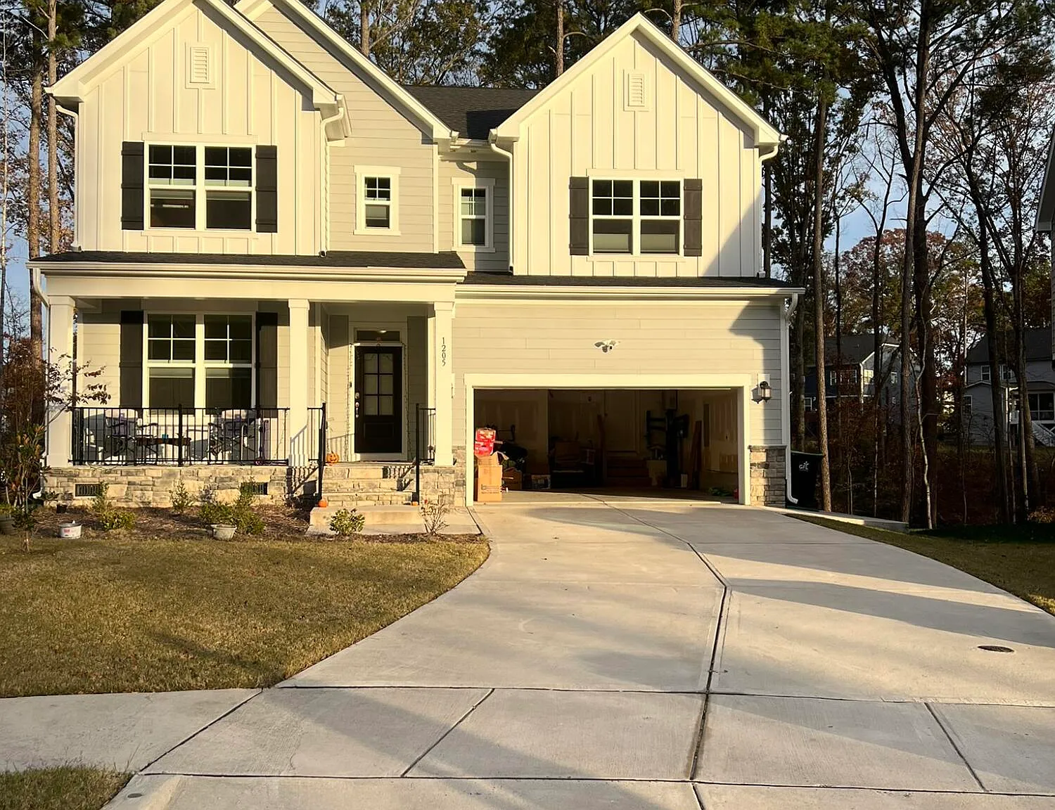5 bed, 4.0 bath, 3194 sqft, $3,450 — Photo 1