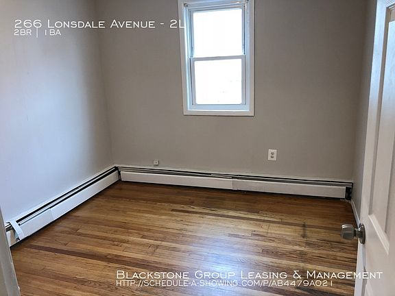 4th image of 266 Lonsdale Ave #2L