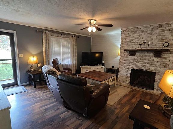 4th image of 332 Buena Vista Dr