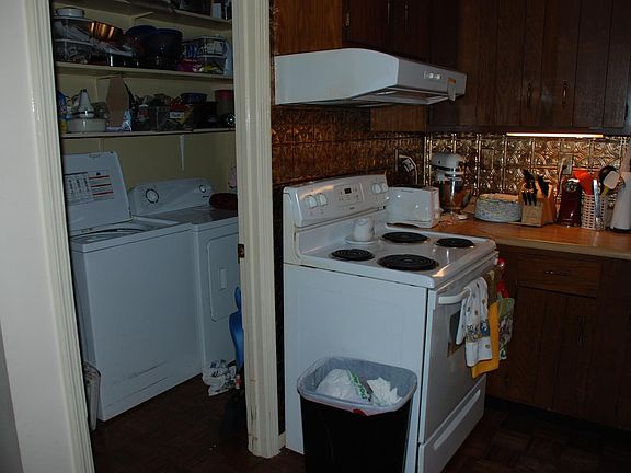 5th image of 658 Cottonwood Dr