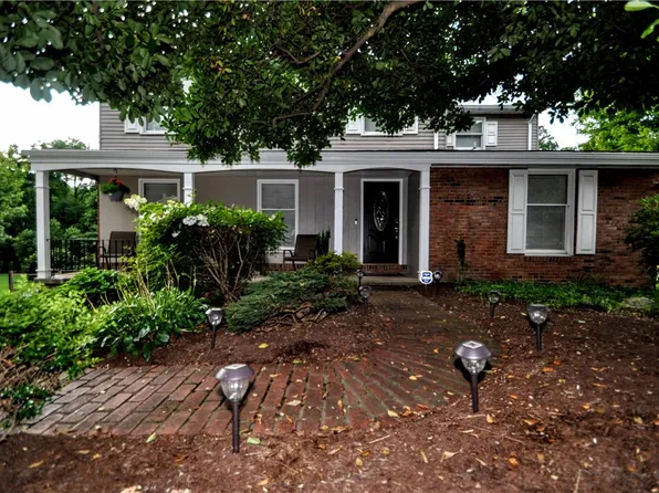 2340 Hidden Timber Dr, Pittsburgh, PA 15241