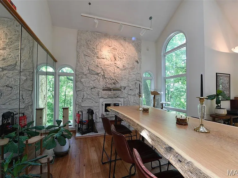 903 Strecker Rd — Photo 6