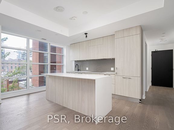 4th image of 501 Adelaide St W #401