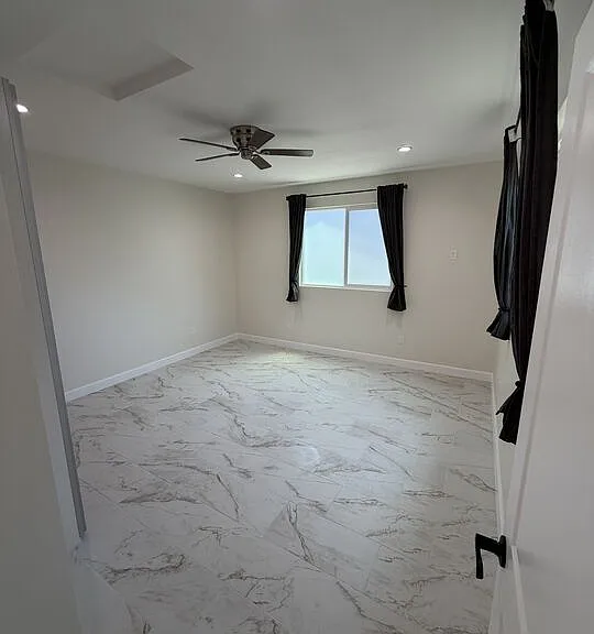 6533 Costello Ave — Photo 8