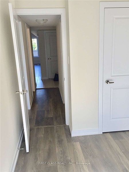 Toronto Townhouse for rent - 2 Bedrooms — photo 11