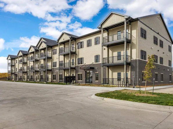 Harvest Lofts, 700 Mustang Ln #307, Center Pt, IA 52213